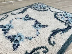 Tapis pure laine bleu 125x78cm