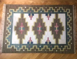 Tapis Röllakan Suède années 1960
