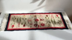 Tapis Rollakan décor de tulipes vintage