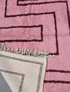 Tapis Rose Contemporain - 297 x 246 cm