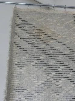 Tapis rya en laine grise, style milieu du siècle | Suède | Années 1960