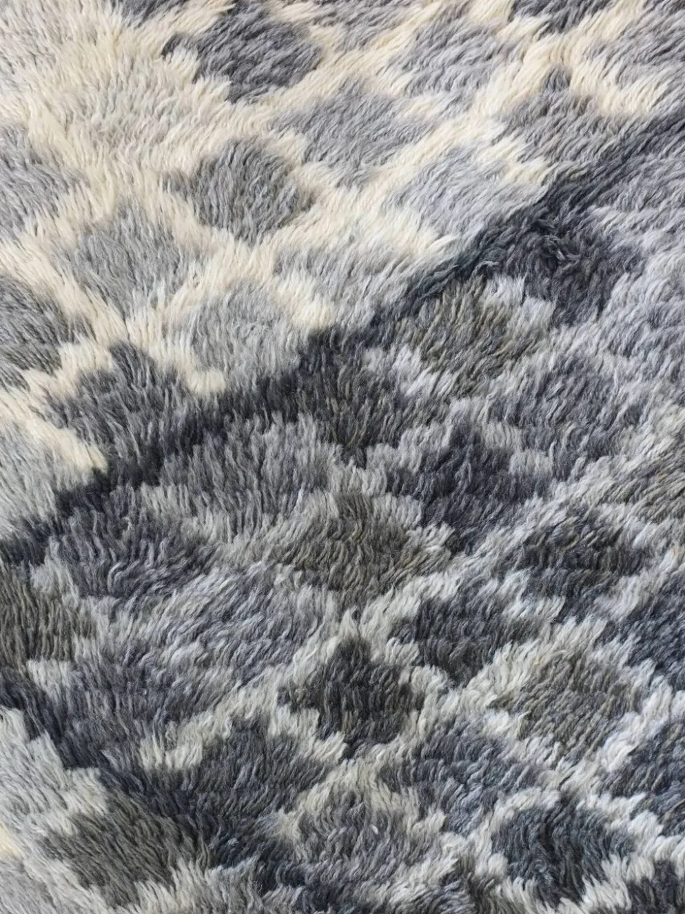 Tapis rya en laine grise, style milieu du siècle | Suède | Années 1960