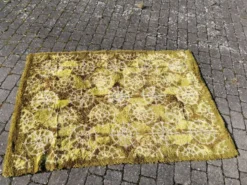 Tapis rya en laine suédoise. Estimé des années 1970-80.