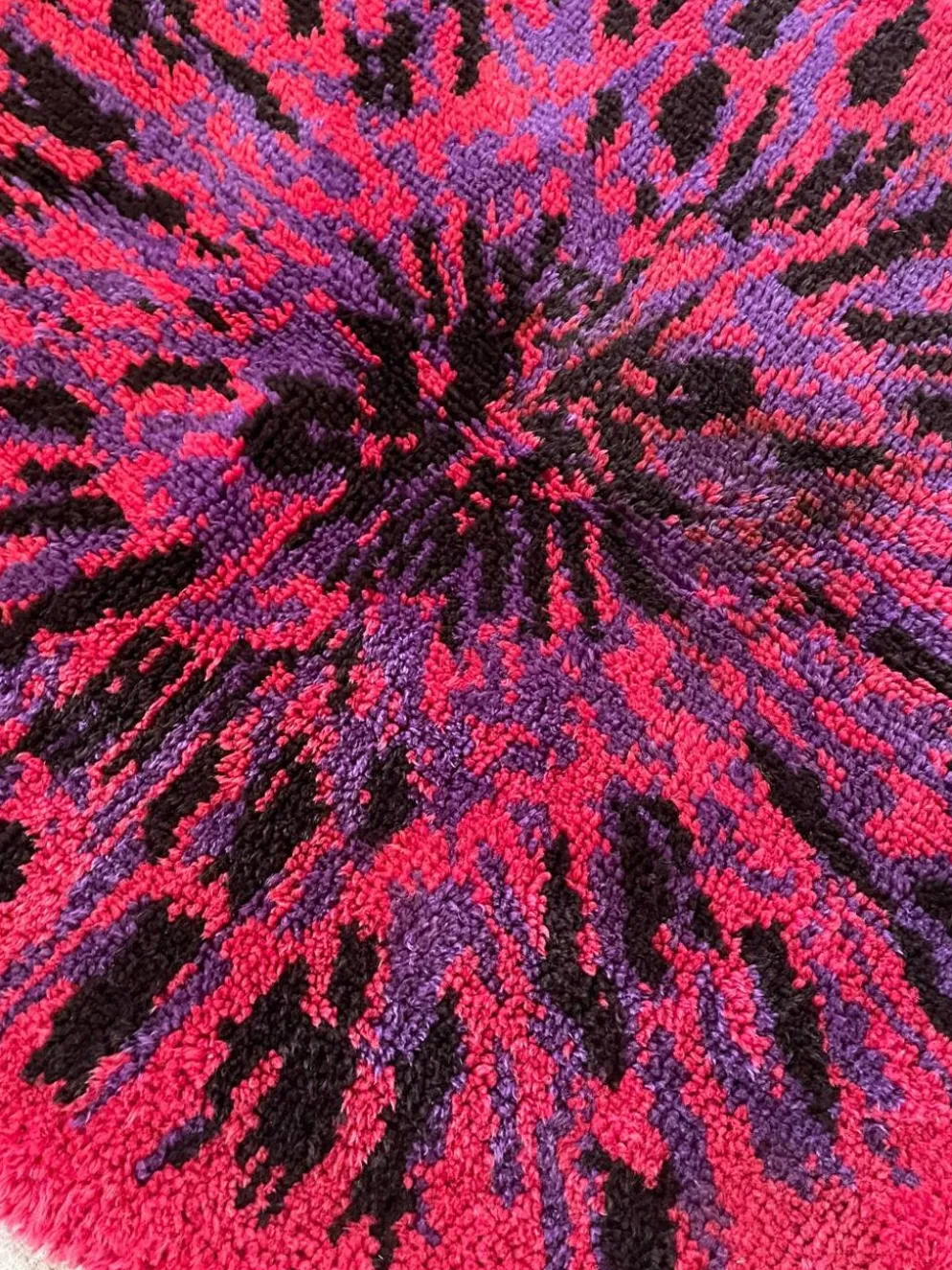 Tapis scandinave années 70 par Desso