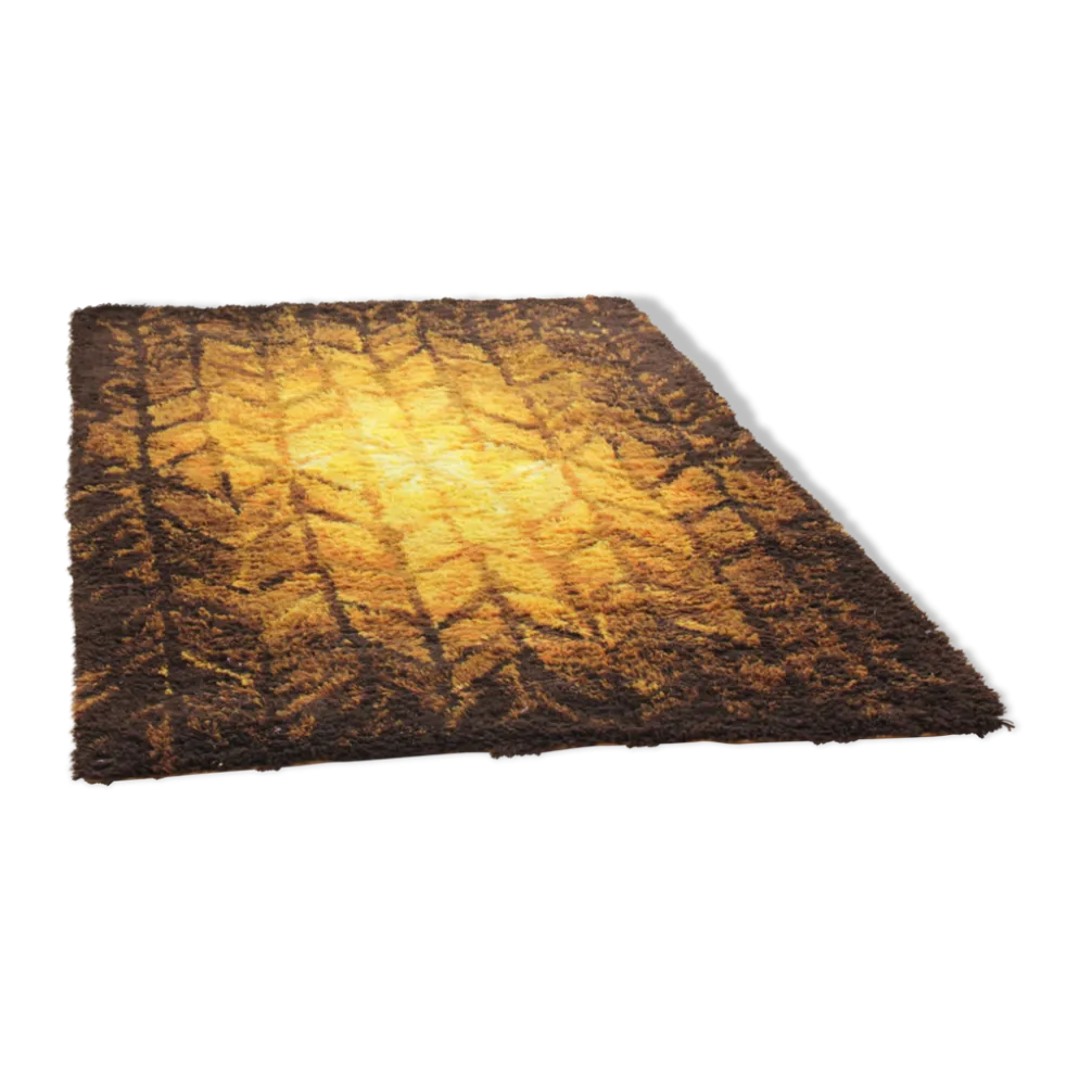 Tapis scandinave Rya en laine vierge à motifs orangés et marons
