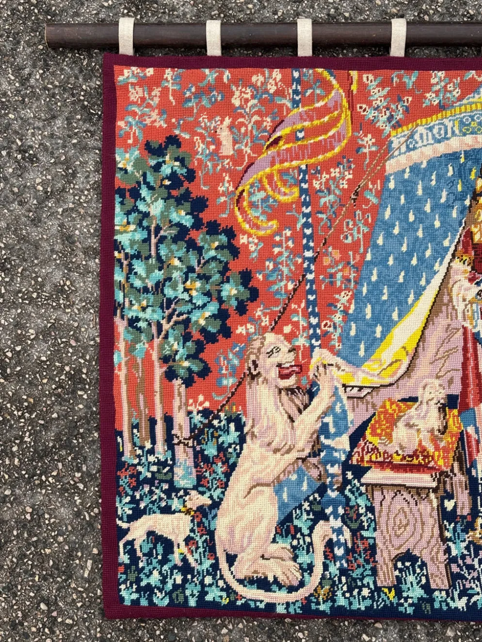 Tapisserie ancienne en laine « la Dame et la Licorne »