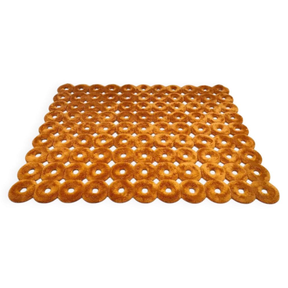 Tapisserie en forme de donut au design hollandais Sabine Marcellis