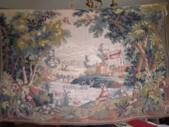Tapisserie hallui.