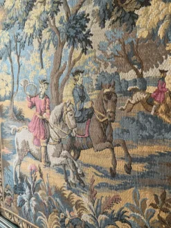 Tapisserie murale ancienne style Aubusson cadre moulures doré