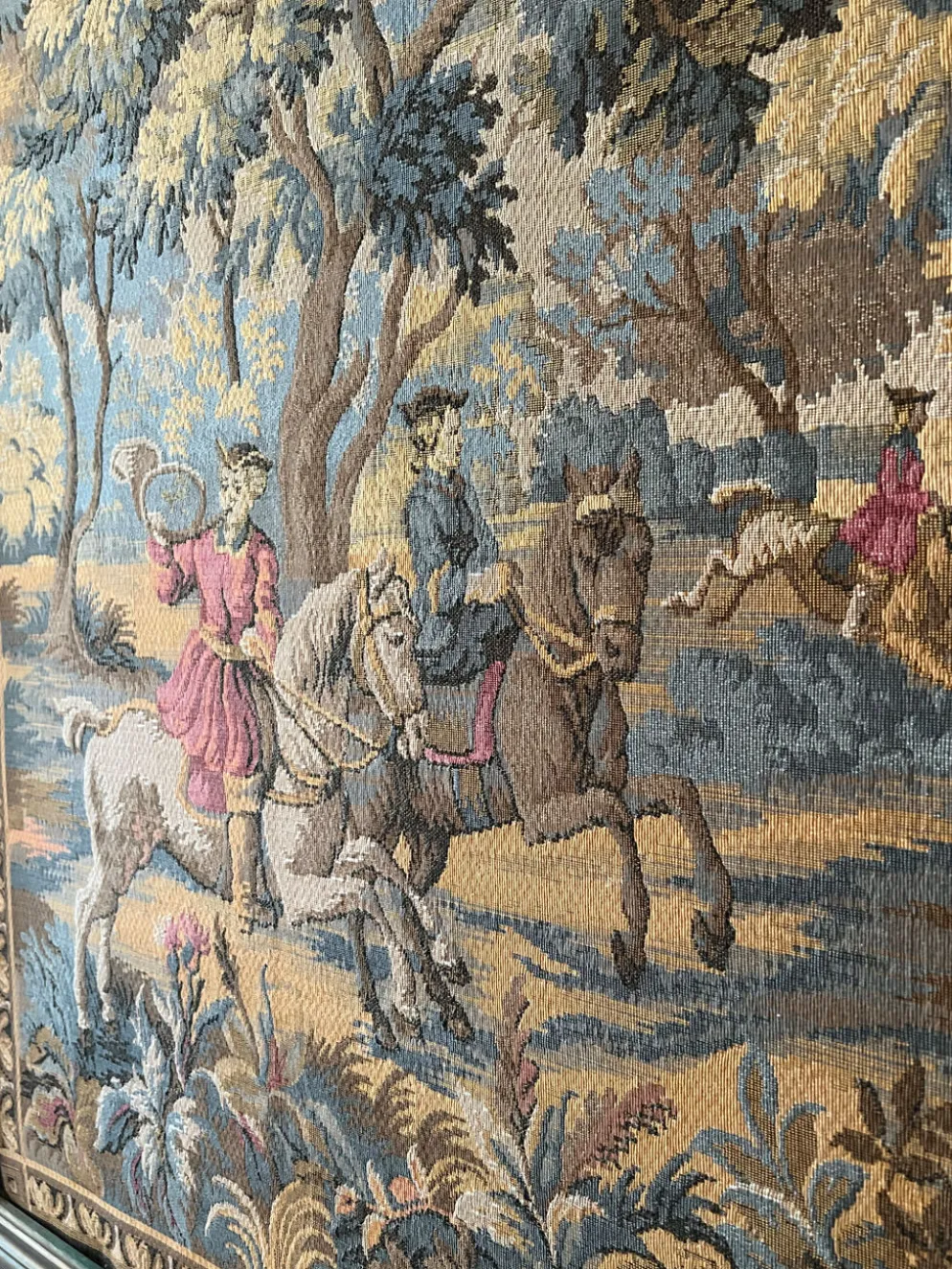 Tapisserie murale ancienne style Aubusson cadre moulures doré