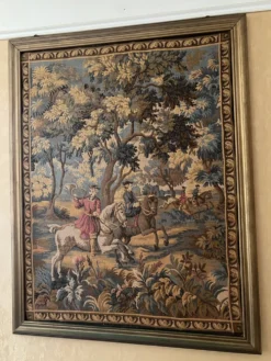 Tapisserie murale ancienne style Aubusson cadre moulures doré