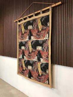 Tapisserie murale avec motif de voiliers sur tige en bambou, Italie années 1940.