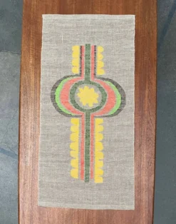 Tapisserie murale en lin brodée moderniste milieu du siècle, Finlande, années 1960
