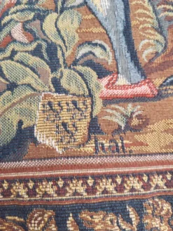 Tapisserie vintage de style Aubusson fabriquée en France avec étiquette