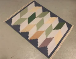Tapis suédois du milieu du siècle Röllakan années 1960