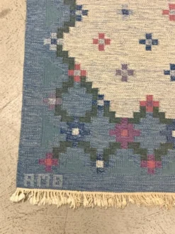 Tapis suédois du milieu du siècle Röllakan années 1960
