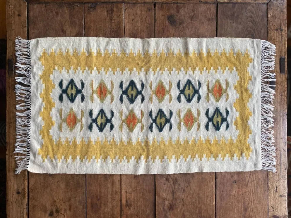 Tapis tissé à la main jaune et crème-blanc, Vlasti, Grèce, années 1960-70.