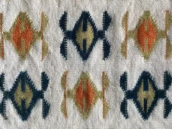 Tapis tissé à la main jaune et crème-blanc, Vlasti, Grèce, années 1960-70.