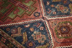 Tapis tribal oriental vintage tissé à la main, années 1940