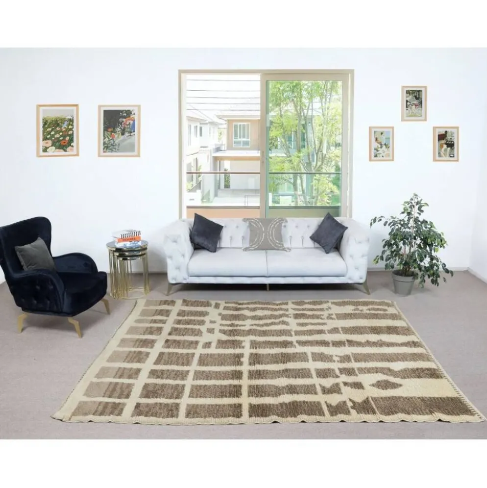Tapis Tulu contemporain fait à la main en laine naturelle marron et beige.