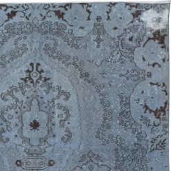 Tapis turc contemporain fait main bleu ciel de 5,5 x 10 pieds avec style Aubusson français