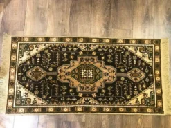 Tapis turc vintage avec design de médaillon