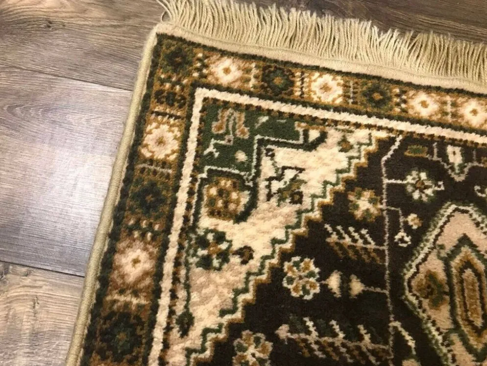 Tapis turc vintage avec design de médaillon