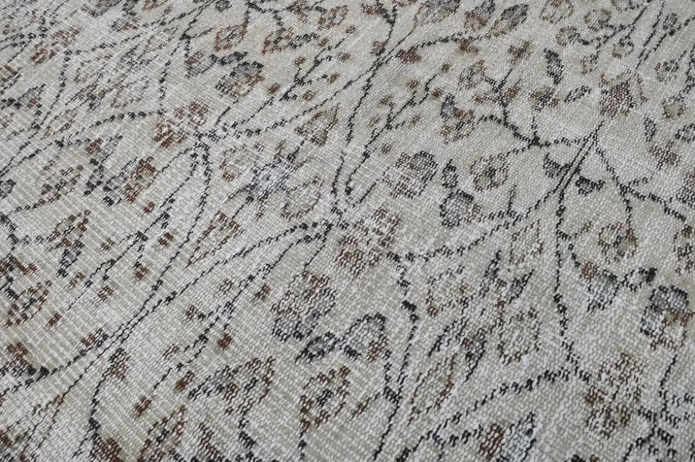 Tapis turc vintage ivoire et brun à motifs floraux, noué main, 155 x 247 cm