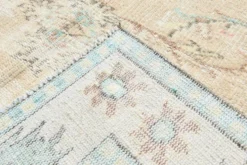 Tapis turc vintage, laine patinée beige et bleu aqua pâle, 192x295 cm