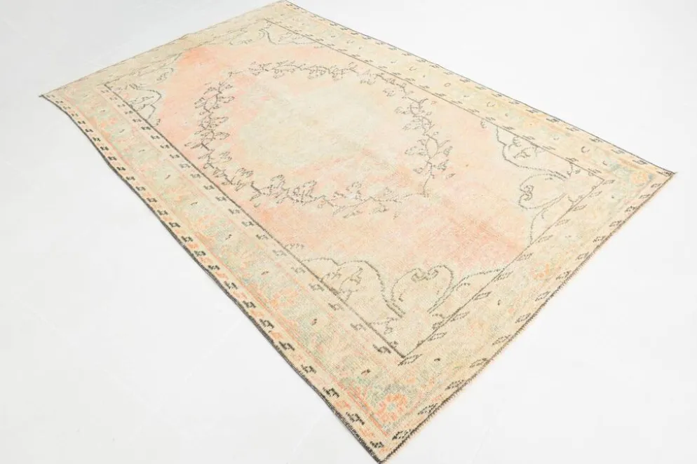 Tapis vintage Oushak rose blush et vert sauge pour salon, 166x266 cm