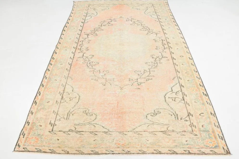 Tapis vintage Oushak rose blush et vert sauge pour salon, 166x266 cm