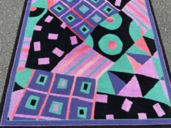 Tapis vintage style Memphis des années 1980