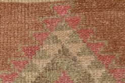 Tapis vintage taupe et rose poussiéreux pour couloir, 83x308 cm