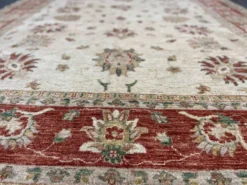 Tapis Ziegler oriental floral, en laine crème noué à la main