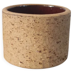 Tasse, pot en grès brut pyrité et émail