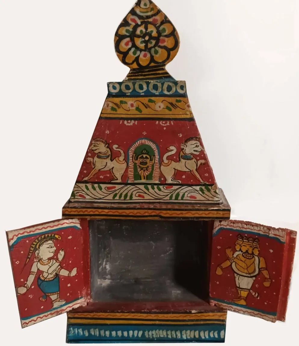 Temple indien en bois peint à la main