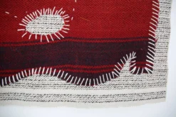 Tenture murale tribale tissée à la main, art textile boho, 103x106 cm