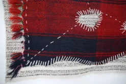 Tenture murale tribale tissée à la main, art textile boho, 103x106 cm