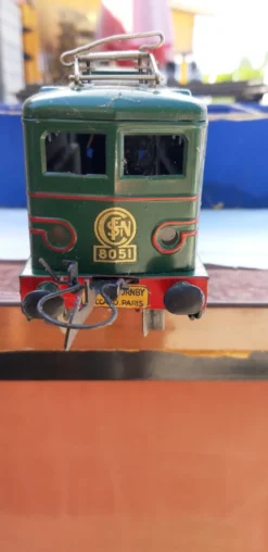 Train Hornby DBBV Le Mistral par Meccano