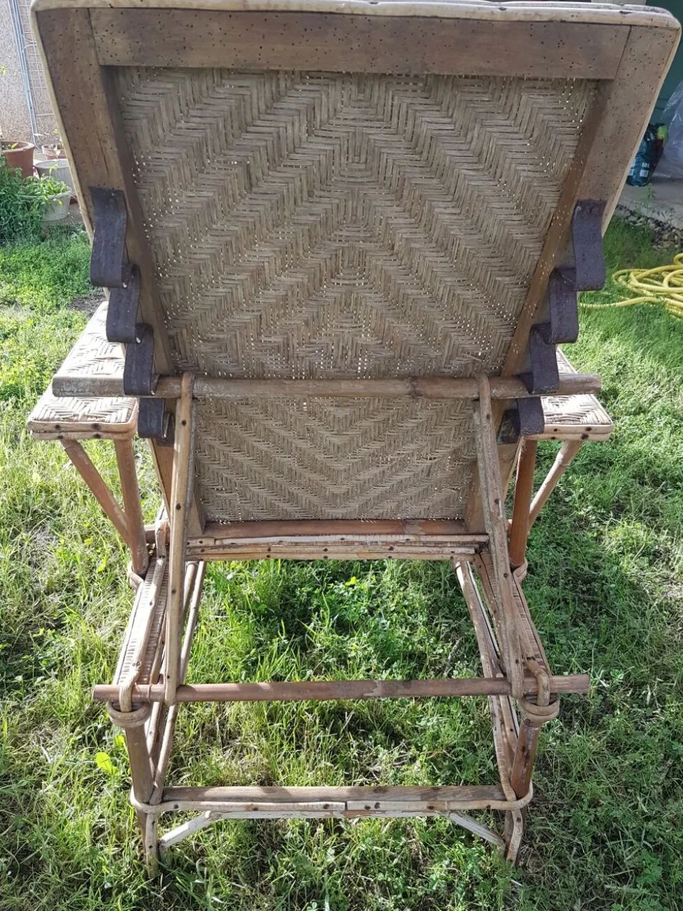 Transat ancien en rotin