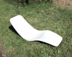 Transat chaise longue de Charles Zublena en fibre de verre, années 60