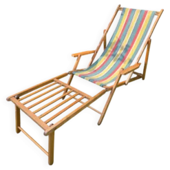 Transat/ chilienne vintage en bois avec repose-pieds — Années 60
