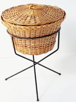 Travailleuse boite a couture tripode osier acier 1950 vintage 50s rockabill