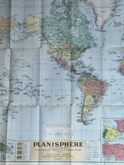 Tres grande carte mondiale 104x74cm