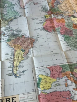 Tres grande planisphère Foldex - carte du monde en couleurs 104x74cm