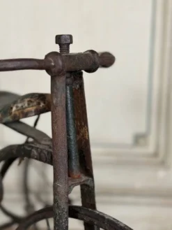 Tricycle d’enfants en fer forgé, vers 1900