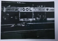 trois photographies 24h du mans argentique années 60