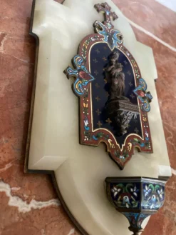 Très beau benitier en émaux cloisonné sur marbre