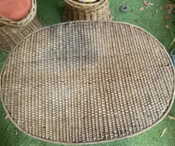 Très bel ensemble en rotin vintage: 4 fauteuils et une table(75/57cm).