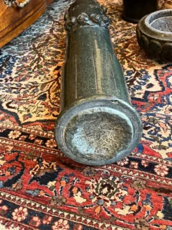 Très belle et ancienne colonne en marbre de couleur vert, datant du XIXe siècle